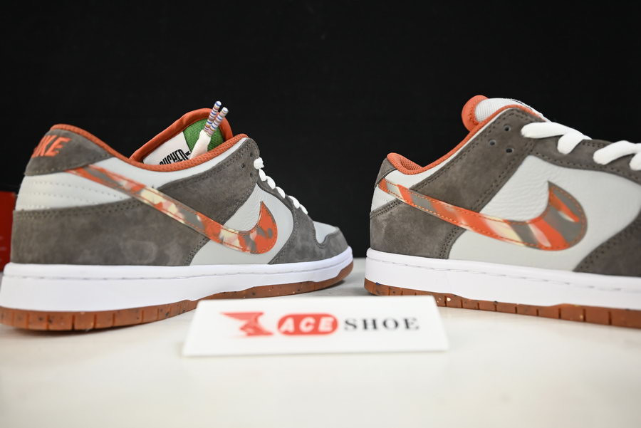 Crushed D.C. x Nike SB Dunk Low DH7782-001