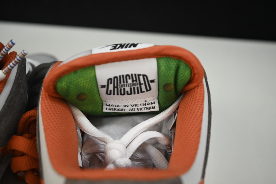 Crushed D.C. x Nike SB Dunk Low DH7782-001