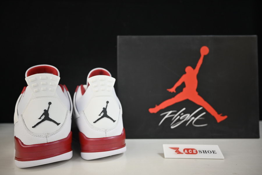 AIR JORDAN 4 RETRO 