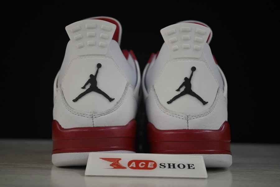 AIR JORDAN 4 RETRO 
