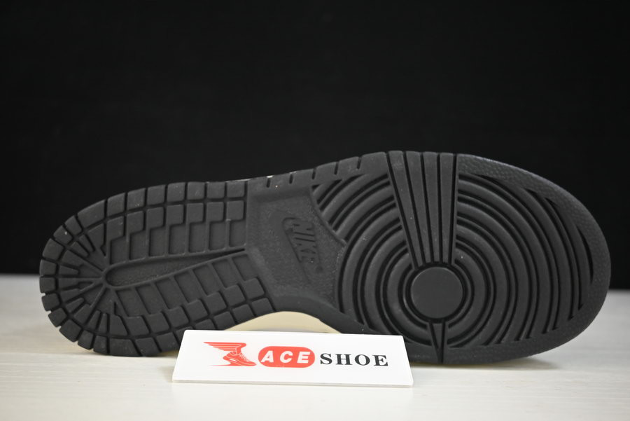 HUF x Nike SB Dunk Low “San Francisco” FD8775-001