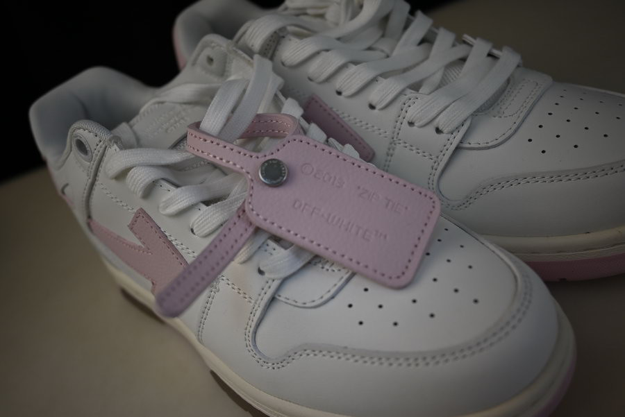 OF™ C/O VIRGIL ABLOH OUT OF OFFICE LOW-TOP LEATHER SNEAKERS ‘OOO“