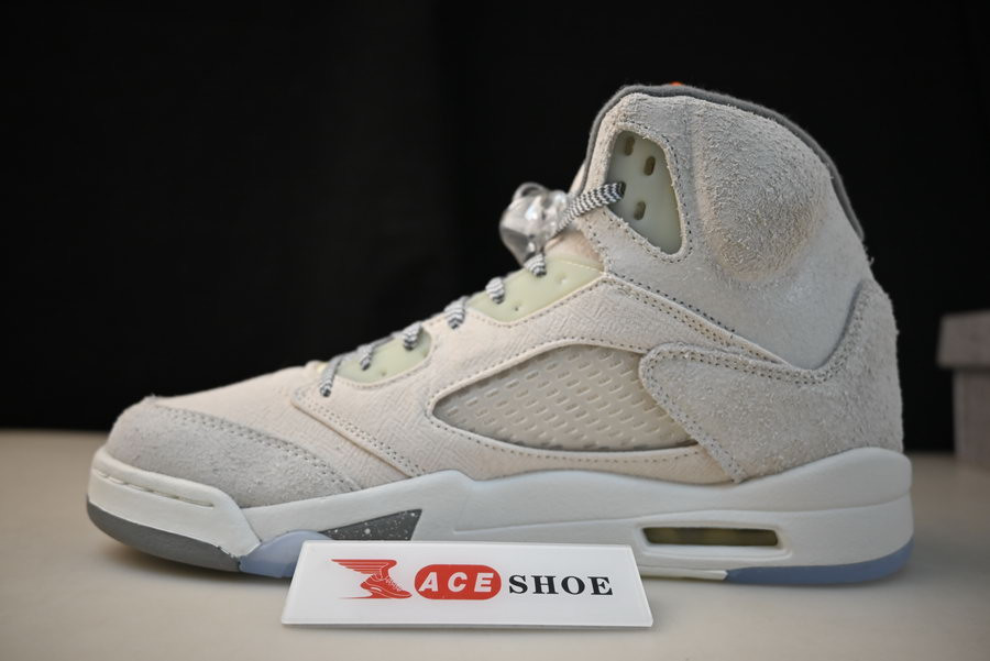 AIR JORDAN 5 RETRO SE 