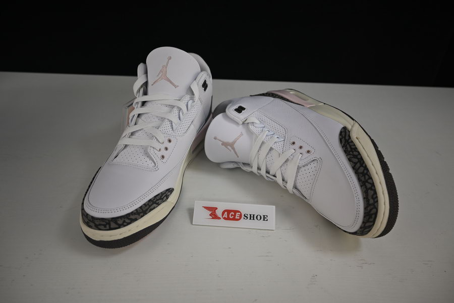 WMNS AIR JORDAN 3 RETRO 