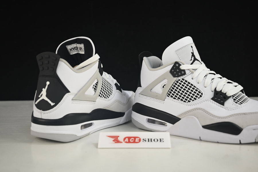AIR JORDAN 4 “MILITARY BLACK” DH6927-111