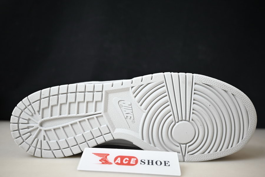 Nike SB Dunk Low London 308269-111