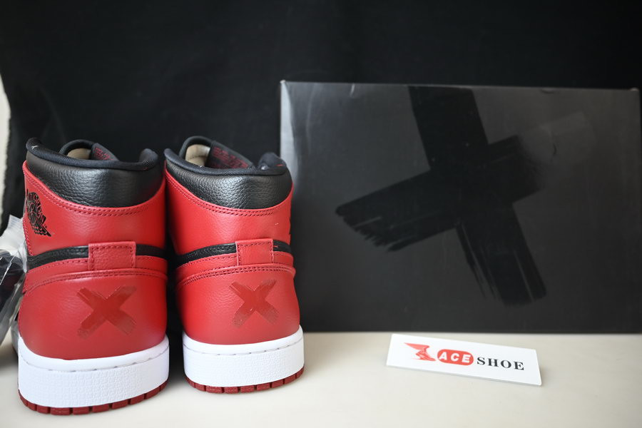 AIR JORDAN 1 RETRO HIGH BAN “BANNED” 432001-001