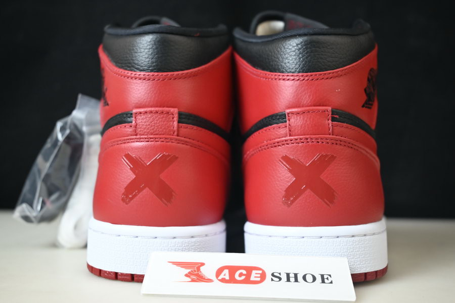 AIR JORDAN 1 RETRO HIGH BAN “BANNED” 432001-001