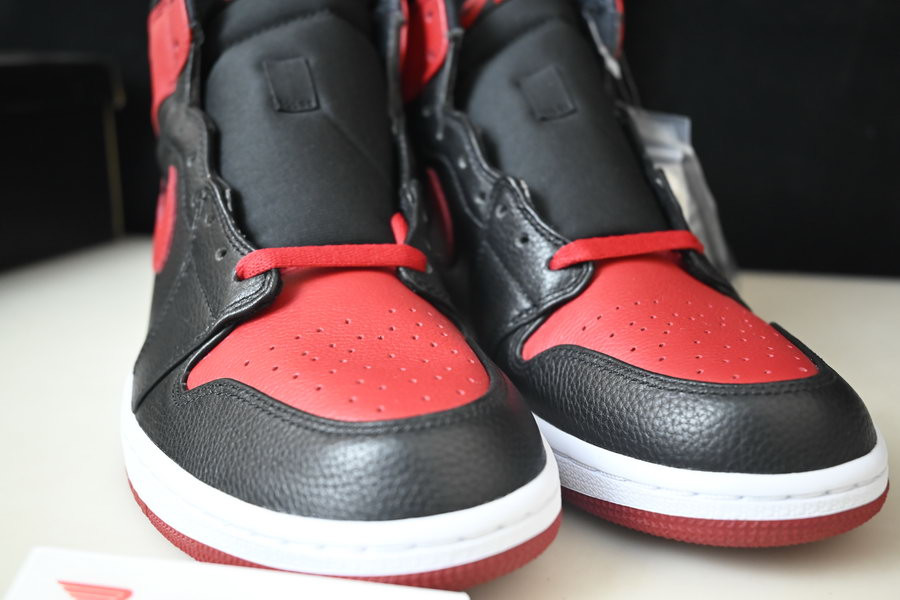 AIR JORDAN 1 RETRO HIGH BAN “BANNED” 432001-001