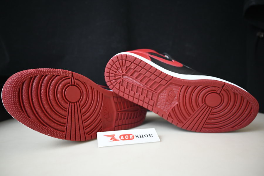 AIR JORDAN 1 RETRO HIGH BAN “BANNED” 432001-001