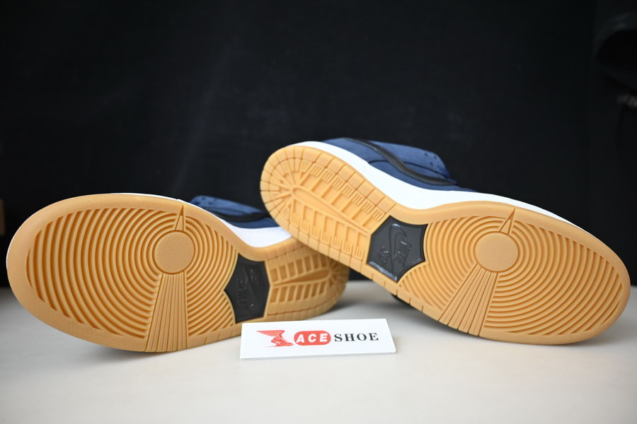 Nike Dunk Low Pro ISO SB