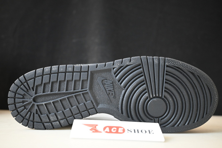 Supreme X NIKE SB DUNK LOW PRO SB