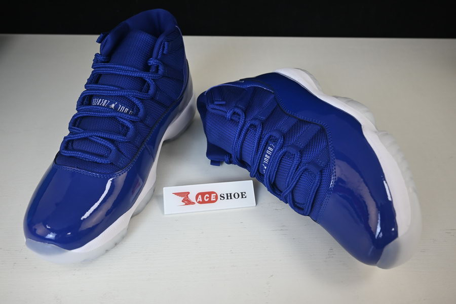 AIR JORDAN 11 RETRO