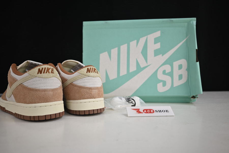 NIKE SB DUNK LOW PRM “MEDIUM CURRY” DD1390-100