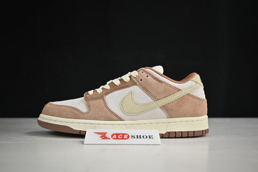 NIKE SB DUNK LOW PRM “MEDIUM CURRY” DD1390-100