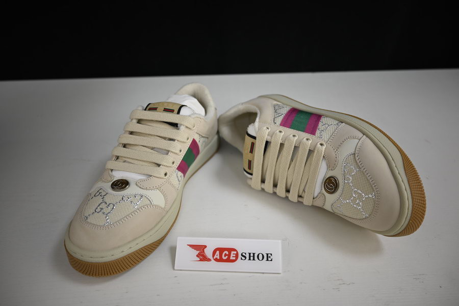 G*u*i sneaker