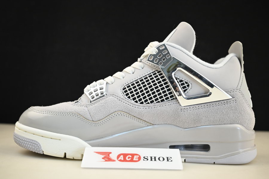 Air Jordan 4 Womens Frozen Moments AQ9129-001
