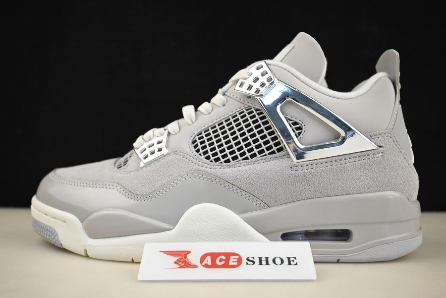 Air Jordan 4 Womens Frozen Moments AQ9129-001
