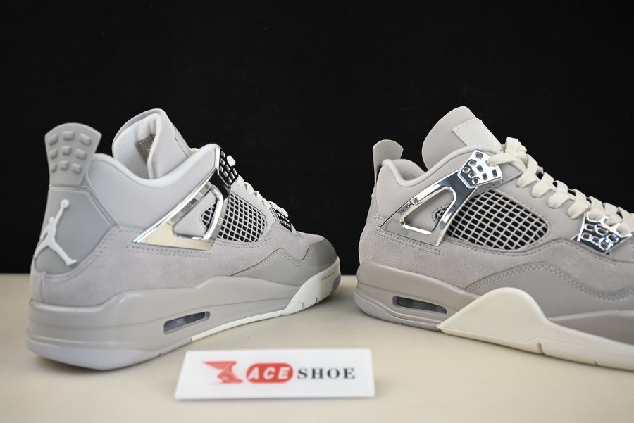 Air Jordan 4 Womens Frozen Moments AQ9129-001