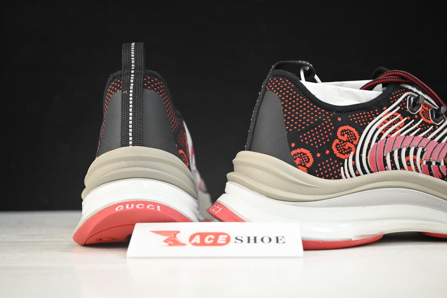 G*u*i sneaker