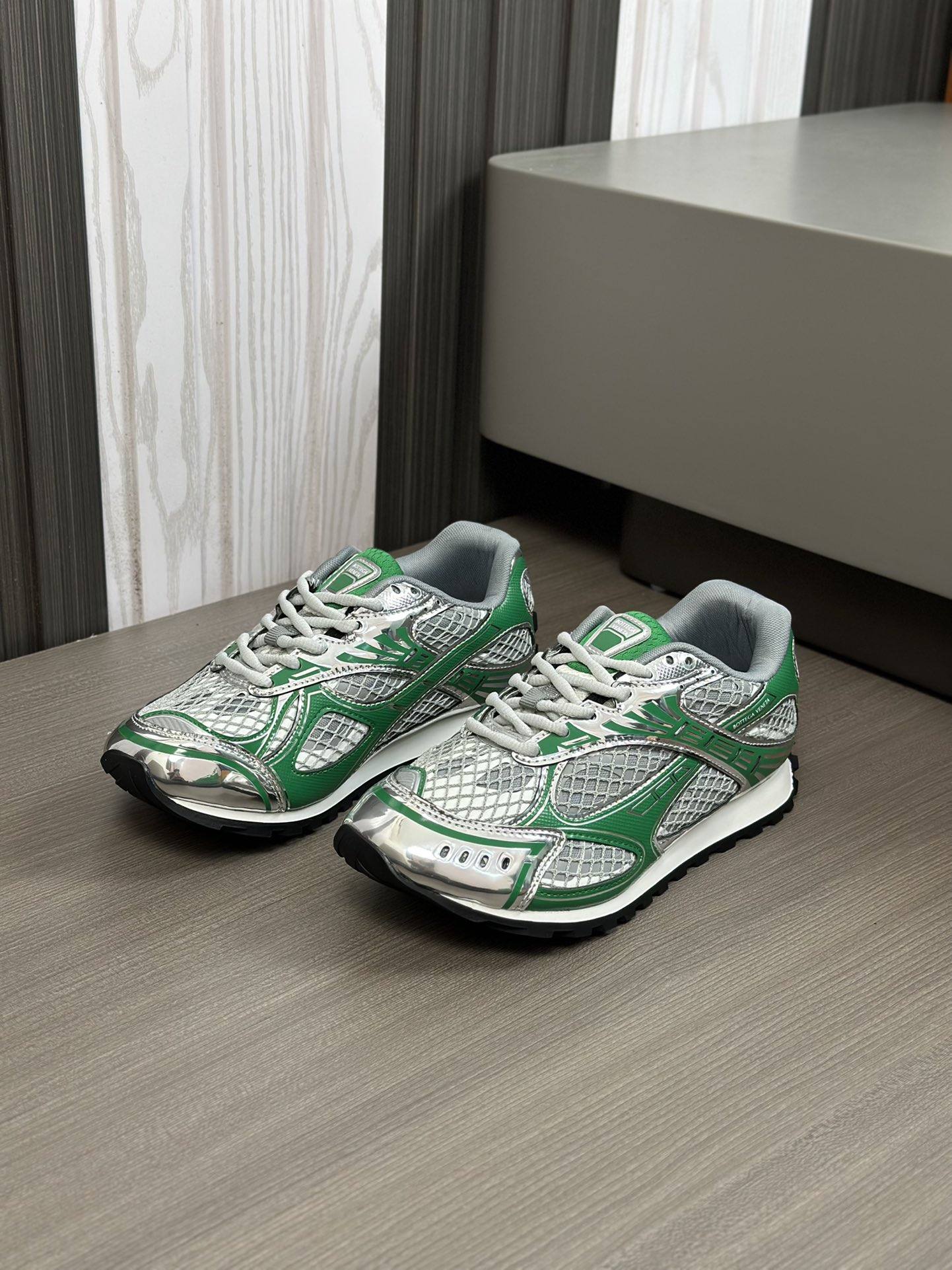 bo*te*ga Ve*ne*ta orbit sneaker