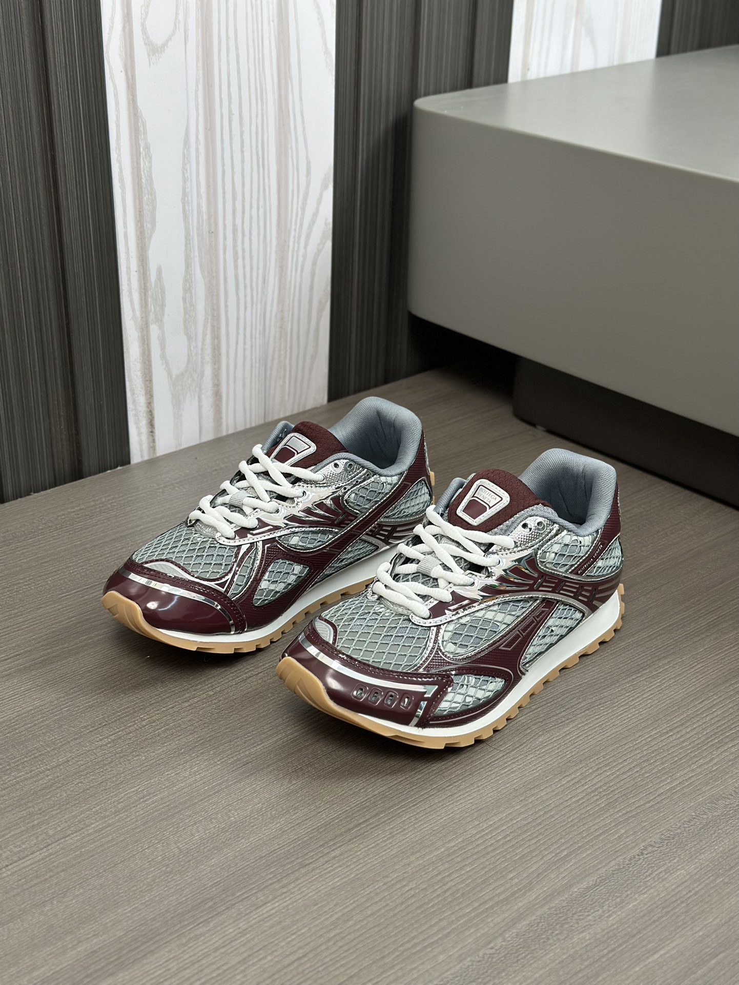 bo*te*ga Ve*ne*ta orbit sneaker