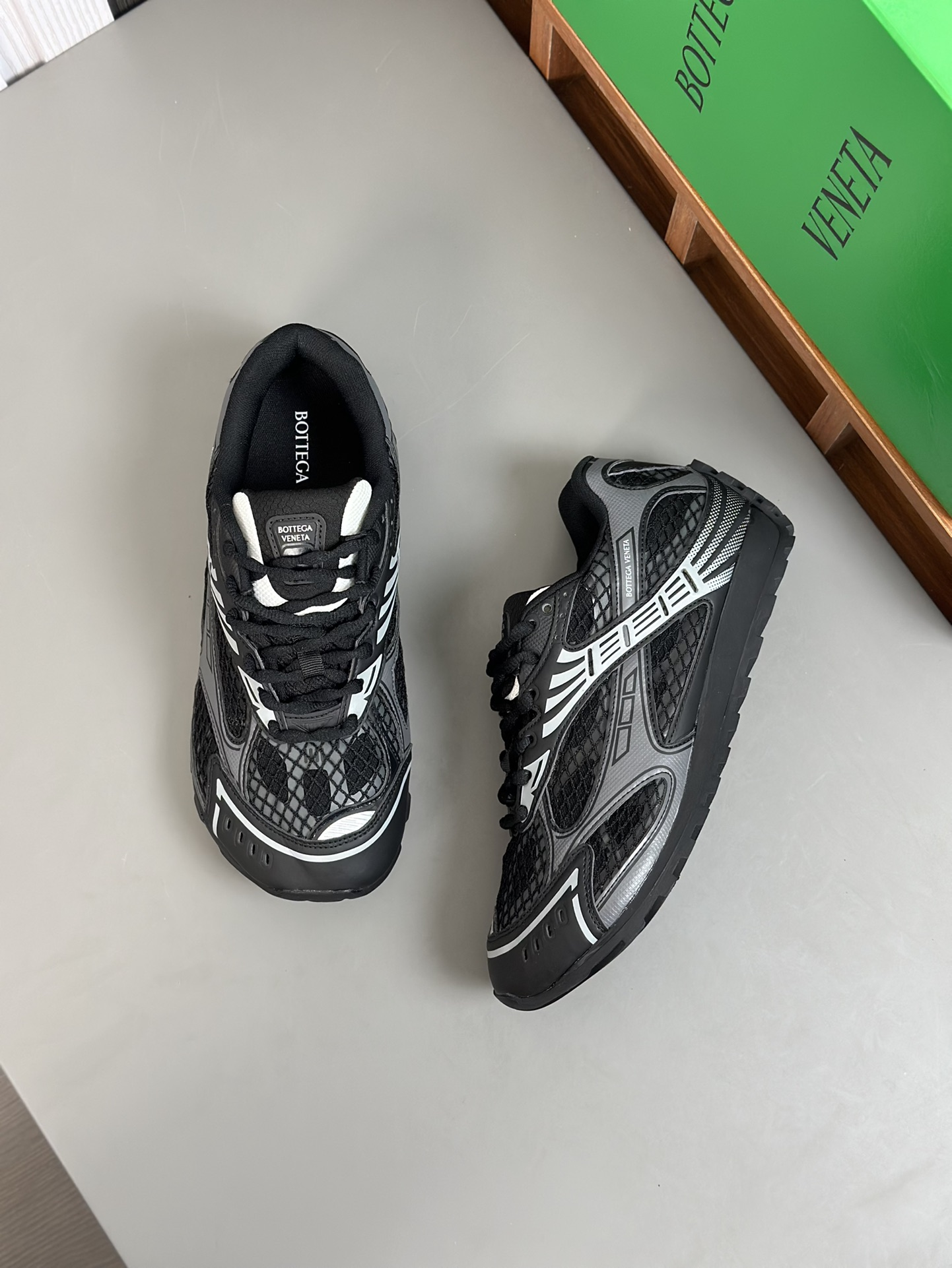 bo*te*ga Ve*ne*ta orbit sneaker