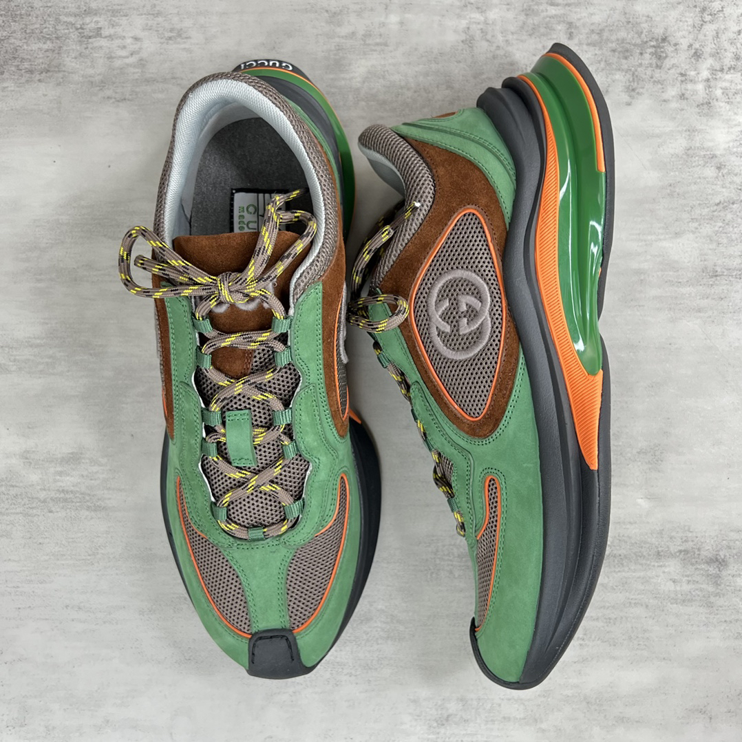 G*u*i sneaker