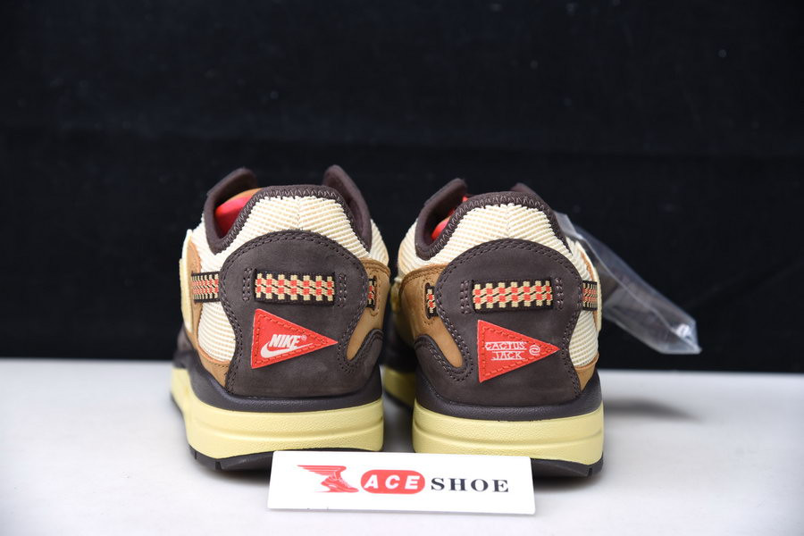 TRAVIS SCOTT X NIKE AIR MAX 1 “BAROQUE BROWN” DO9392-200