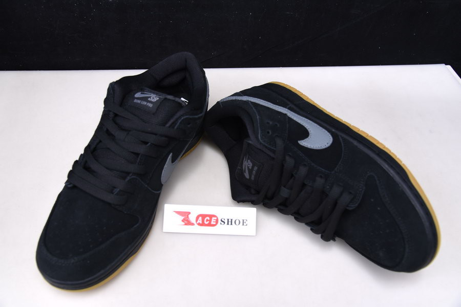 NIKE SB DUNK LOW “FOG” BQ6817-010
