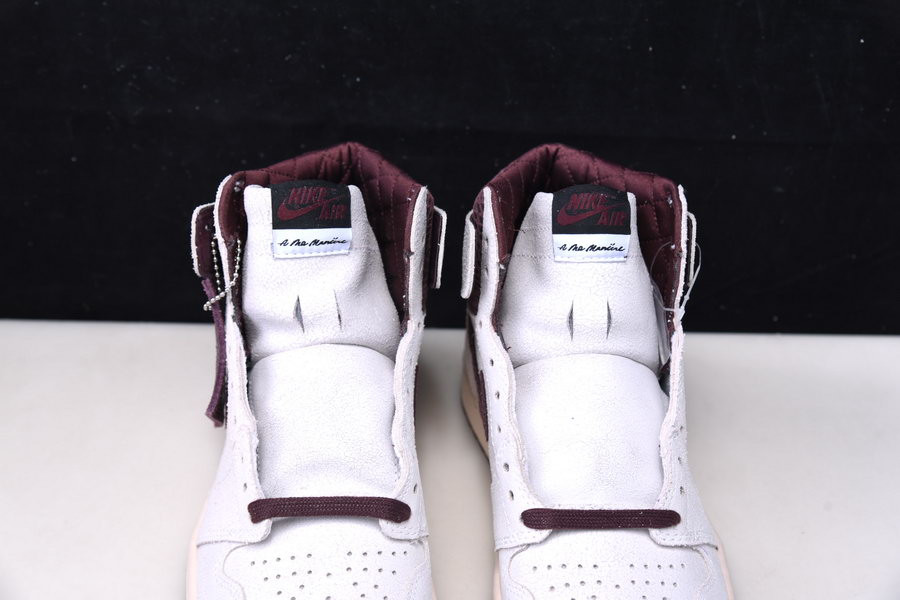 A MA MANIÉRE X AIR JORDAN 1 HIGH OG DO7097-100