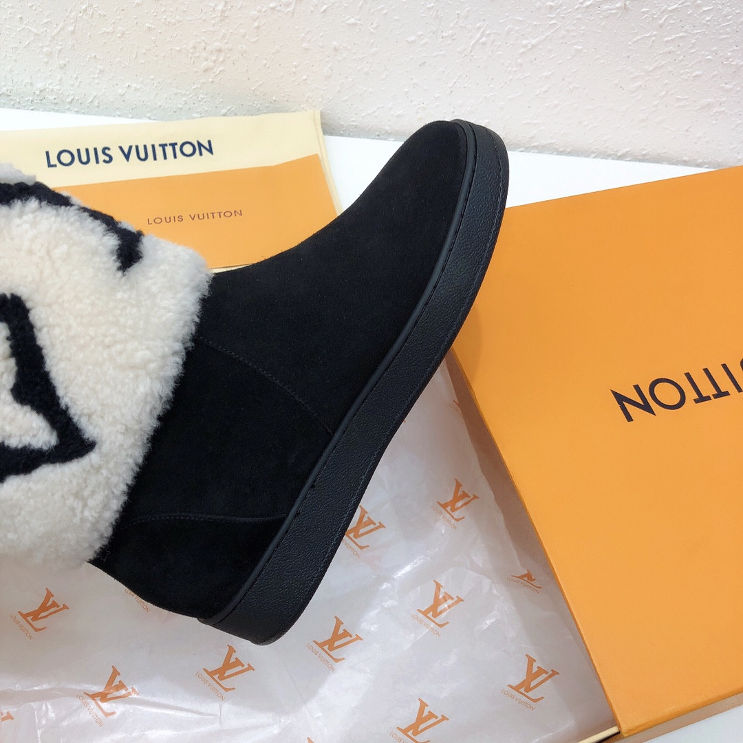 LVT BOOTS