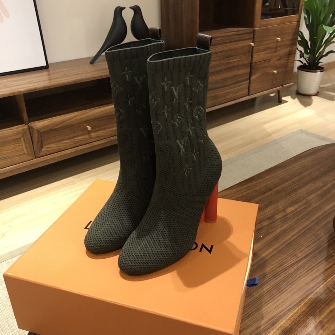 LVT BOOTS