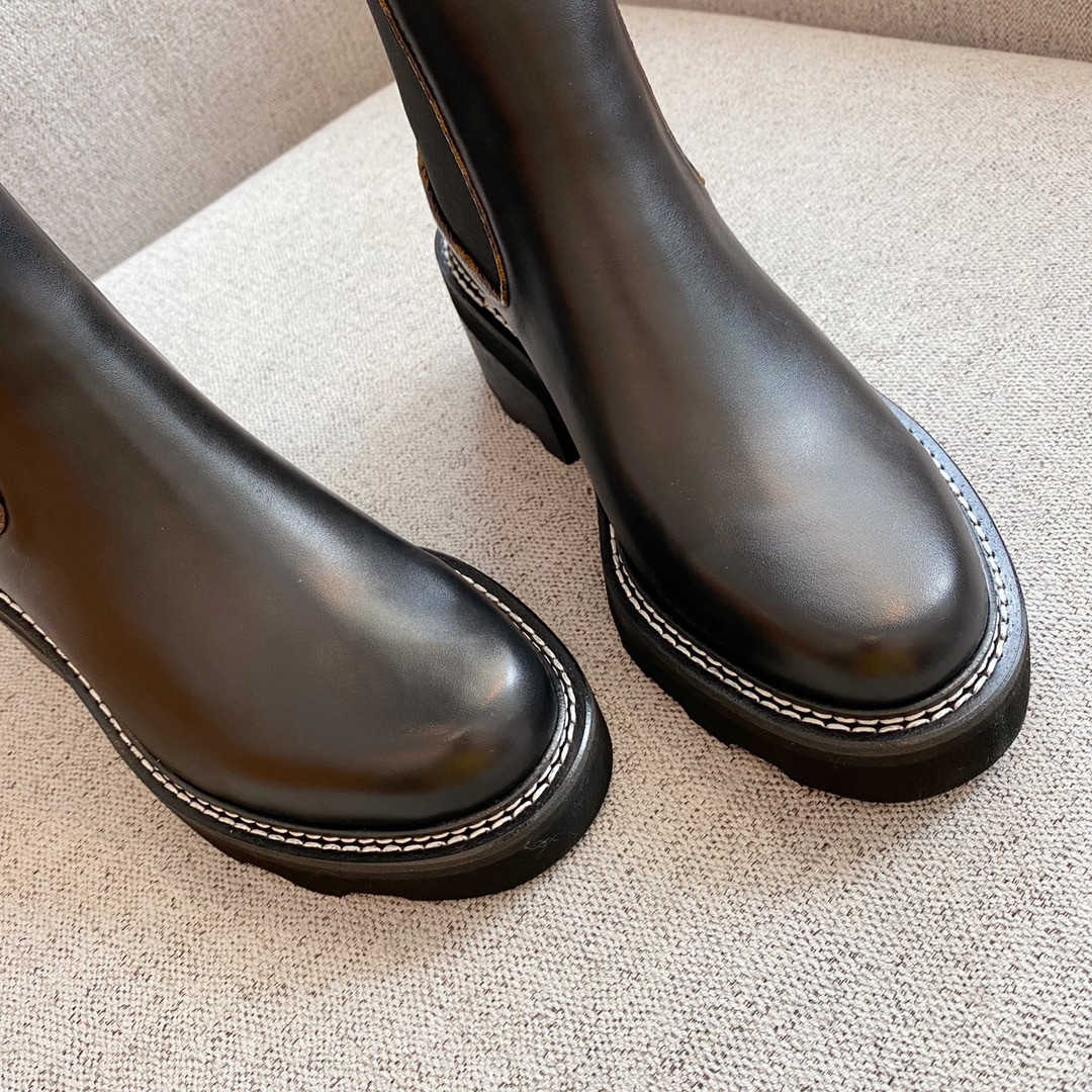 LVT BOOTS