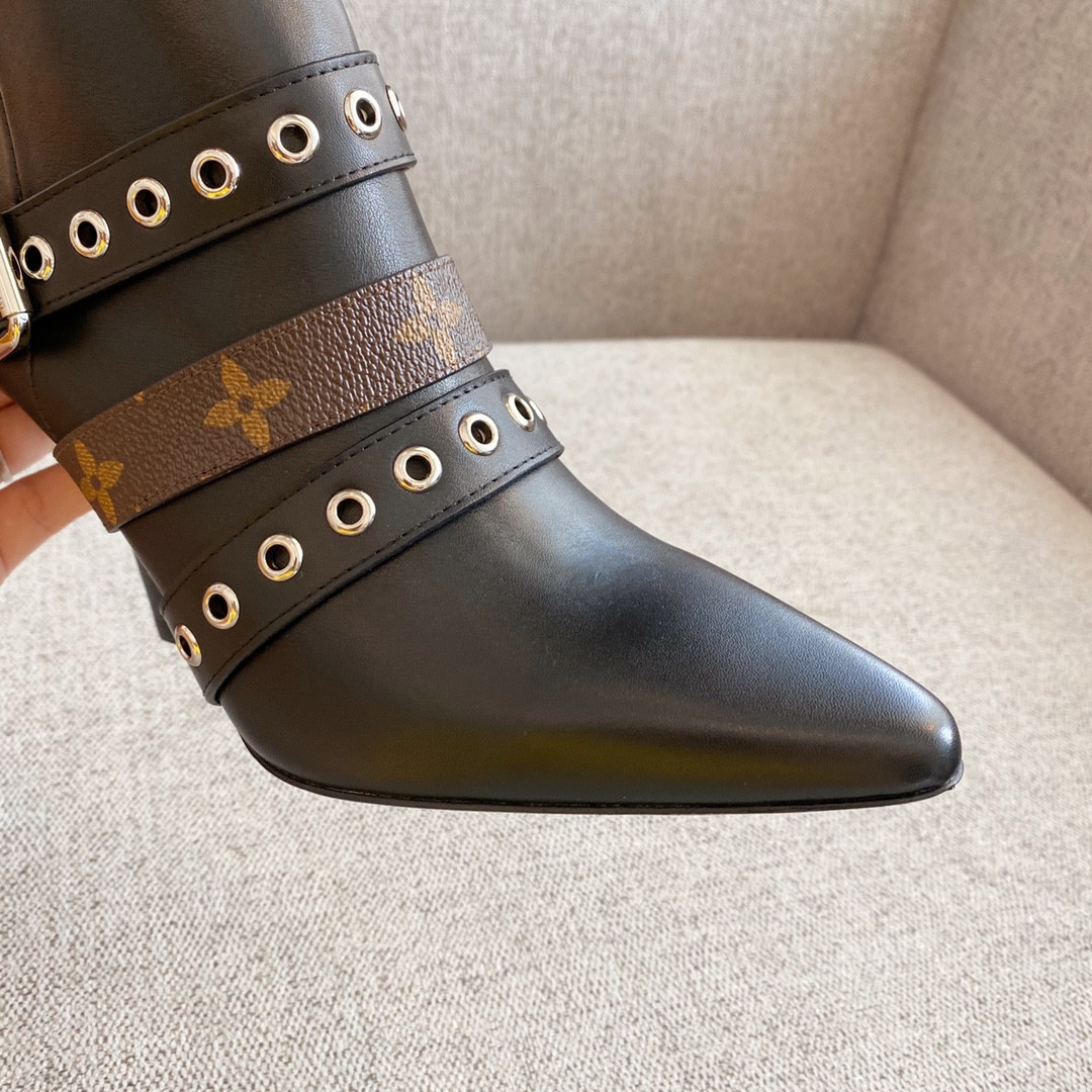 LVT BOOTS