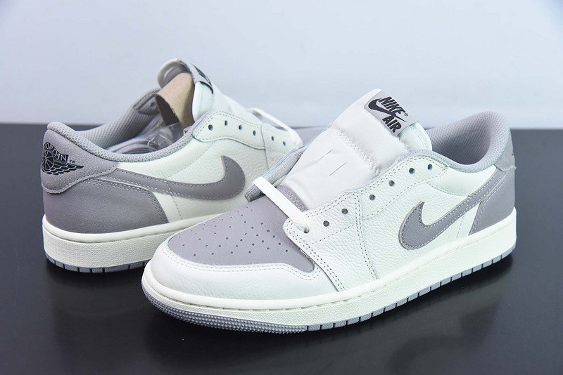 AIR JORDAN 1 LOW OG “ATMOSPHERE GREY” CZ0790-101