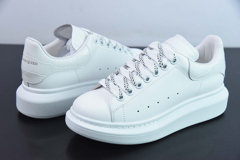 AlexER McEEN SNEAKERS