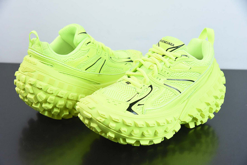 BC DEFENDER RUBBER PLATFORM SNEAKERS