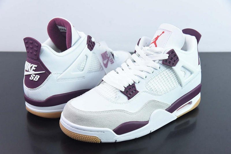 NIKE SB X AIR JORDAN 4 RETRO