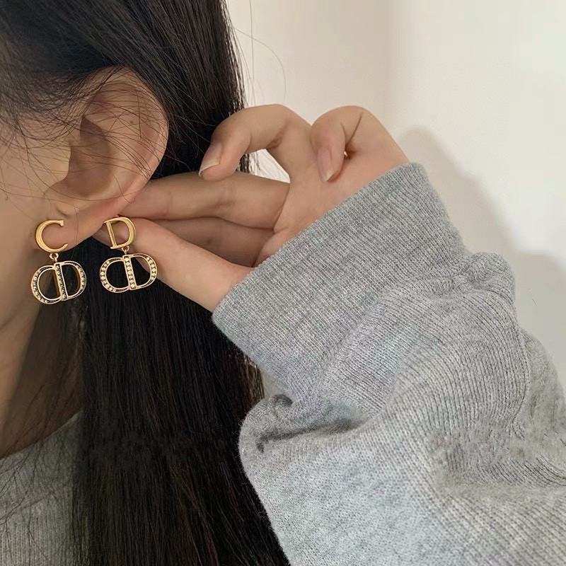 D10r earring