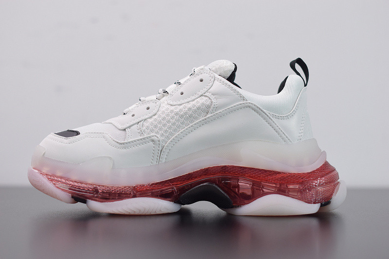 BC TRIPLE S TRAINER  0825 W09O1