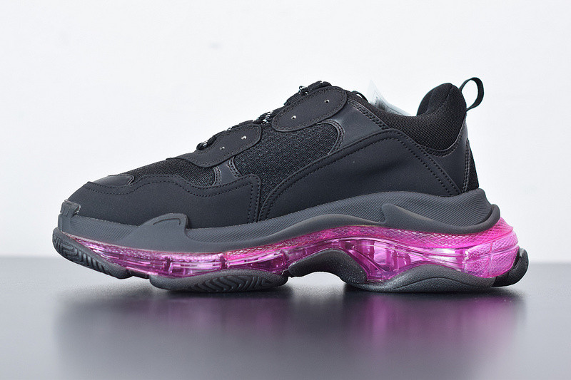 BC TRIPLE S TRAINER 541624 W09OA 0829
