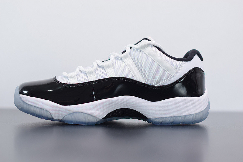 AIR JORDAN 11 RETRO LOW 