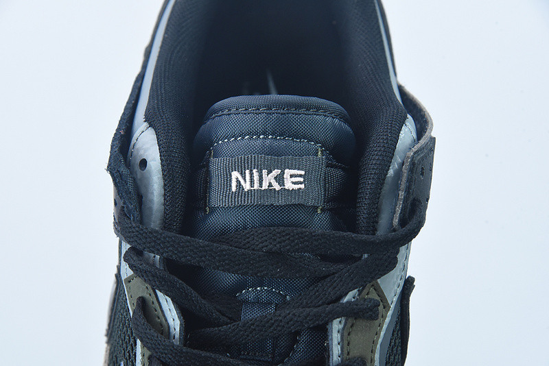 NIKE DUNK LOW SCRAP BLACK GUM DB0500-001