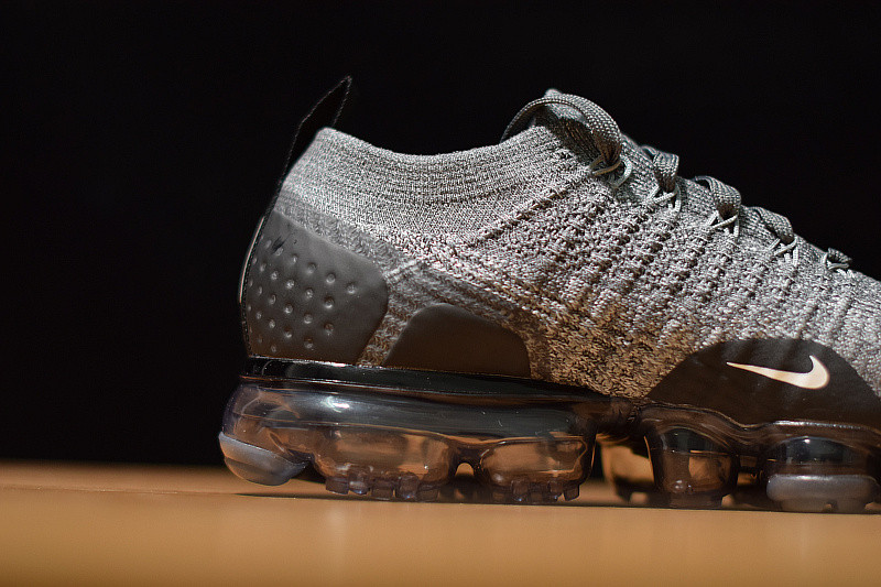NIKE AIR VAPORMAX FLYKNIT 2