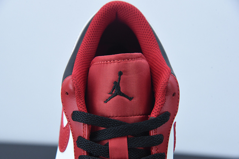 AIR JORDAN 1 LOW BULLS 553558-163