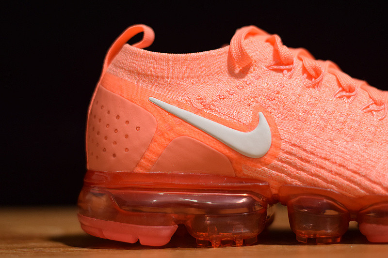 NIKE AIR VAPORMAX 2