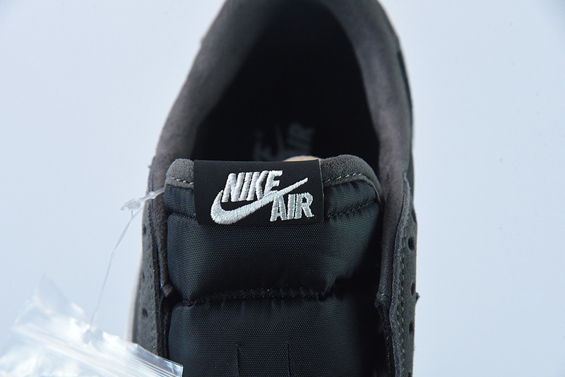 Travis Scott x Air Jordan 1 Low OG “Black/Phantom DM7866-001