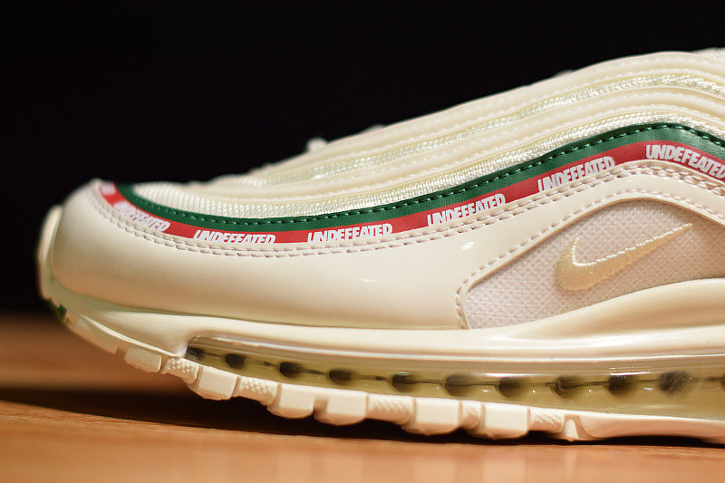 NIKE AIR MAX 97 OG/ UNDFTD "UNDEFEATED" AJ1986-100