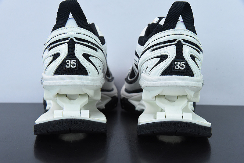 BC X-PANDER 6.0 TRAINER 653871 W2RA9 9010